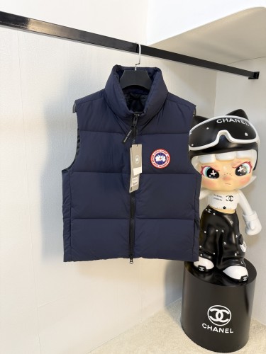 累積売上総額第１位！2026 カナダグース 新作 ダウンベスト スーパーコピー