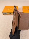 定番人気！ルイヴィトン レディース 折り財布 コピー M58109