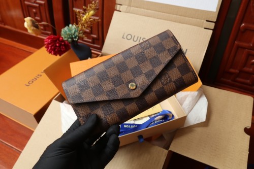 入手困難品！ルイヴィトン 男女兼用 長財布 スーパーコピー M60531