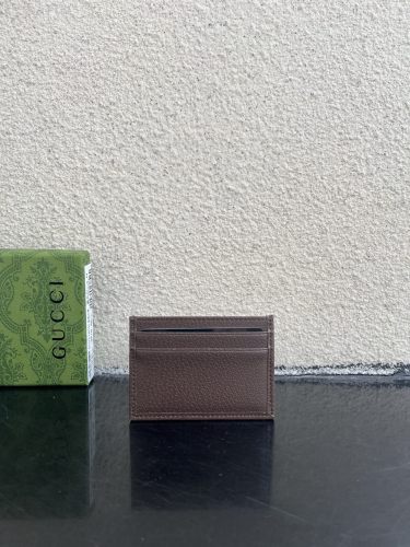 ☆超人気☆ グッチ 男女兼用 カードホルダー コピー 834795