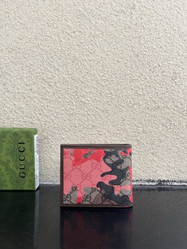 人気爆発☆ グッチ レディース 折り財布 偽物 834271