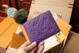争奪戦 ルイヴィトン 男女兼用 折り財布 偽物 M82880