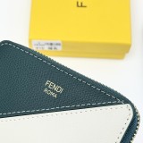 入手困難！フェンディ 男女兼用 折り財布 コピー  V10