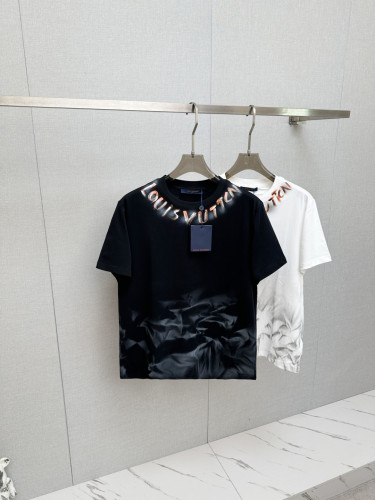 入手困難品！2026 ルイヴィトン 新作 半袖Tシャツ 偽物