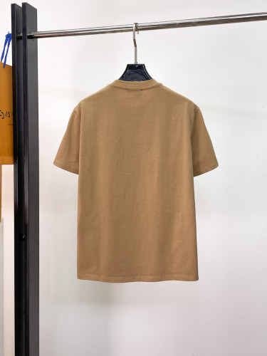 使い勝手良し 2026 グッチ 新作 半袖Tシャツ コピー