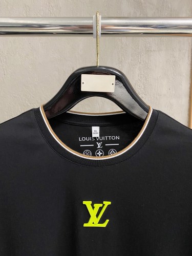 入手困難！2026 ルイヴィトン 新作 半袖Tシャツ コピー