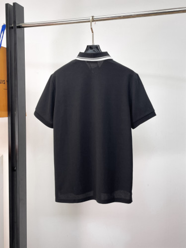 目を惹くカラー 2026 グッチ 新作 半袖Tシャツ コピー
