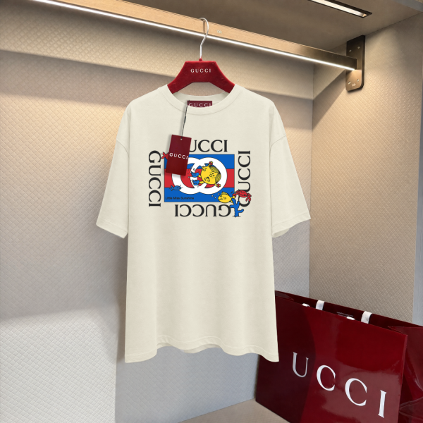 超希少！2026 グッチ 新作 半袖Tシャツ 偽物