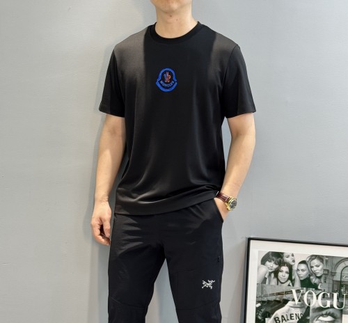 累積売上総額第１位！2026 モンクレール 新作 半袖Tシャツ コピー
