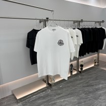 争奪戦 2026 モンクレール 新作 半袖Tシャツ コピー