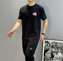 新色登場☆ 2026 モンクレール 新作 半袖Tシャツ 偽物