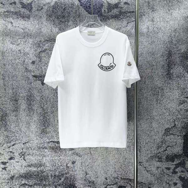 定番人気！2026 モンクレール 新作 半袖Tシャツ 偽物
