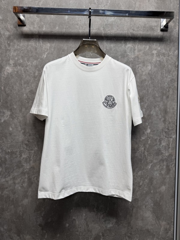 注目アイテム♡ 2026 モンクレール 新作 半袖Tシャツ 偽物