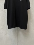 送料込 2026 プラダ 新作 半袖Tシャツ 偽物