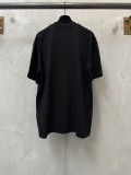 送料込 2026 プラダ 新作 半袖Tシャツ 偽物