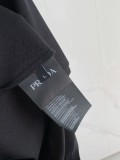 人気急上昇新作 2026 プラダ 新作 半袖Tシャツ 偽物