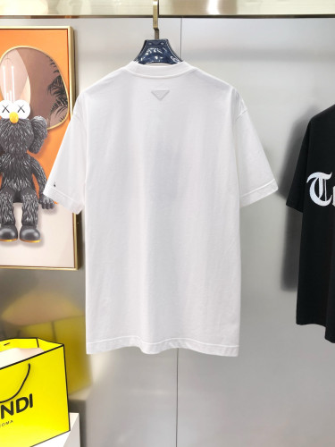 絶対欲しい！2026 プラダ 新作 半袖Tシャツ コピー