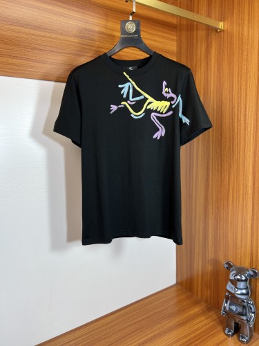 争奪戦 2026 アークテリクス 新作 半袖Tシャツ スーパーコピー