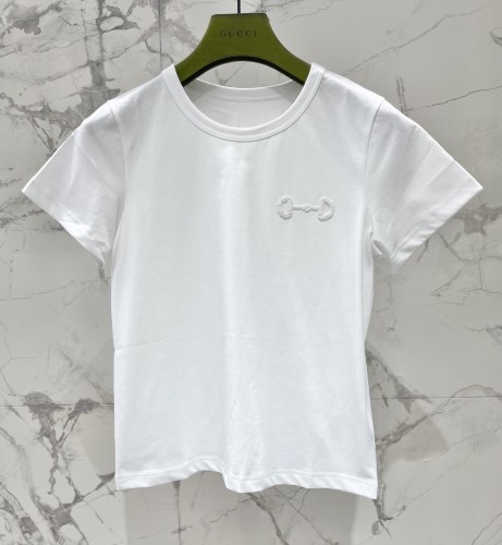 【使い勝手抜群】 2026 グッチ 新作 半袖Tシャツ 偽物