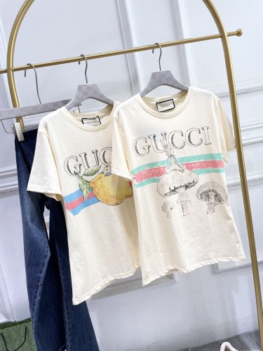 【即発】★ 2026 グッチ 新作 半袖Tシャツ 偽物