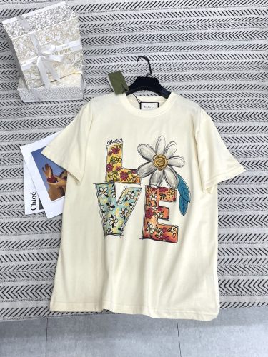 高品質 2026 グッチ 新作 半袖Tシャツ 偽物