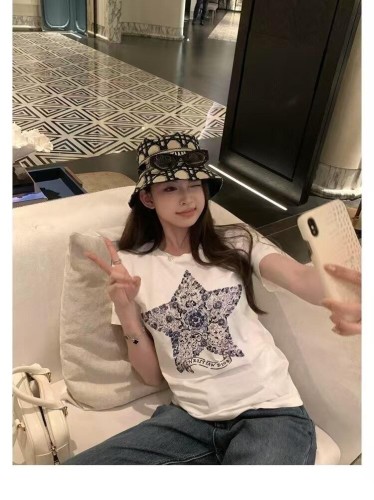 最安値挑戦 2026 ディオール 新作 半袖Tシャツ スーパーコピー