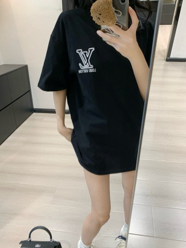完売前に！2026 ルイヴィトン 新作 半袖Tシャツ スーパーコピー