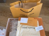 LV SNEAKER