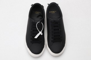 GIVENCHY SNEAKER