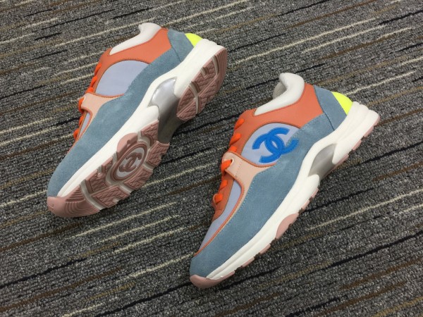 CHANEL SNEAKER