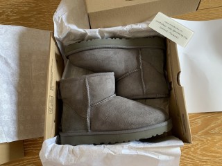 UGG Classic Boots Grey