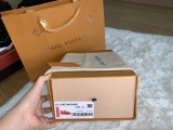 LV SNEAKER
