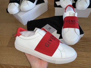 GIVENCHY SNEAKER