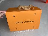 LV SNEAKER  35