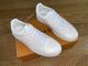 LV SNEAKER 43