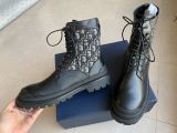 D1OR Sneaker 5