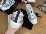 D1OR Sneaker 6