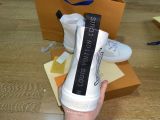 LV SNEAKER 48