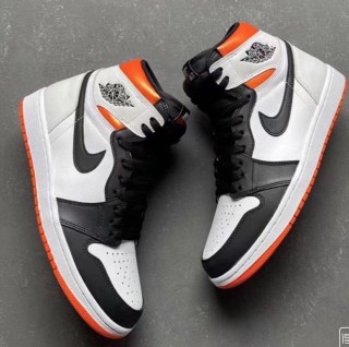 Air Jordan 1 Retro High OG ''Electro Orange''