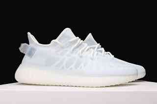  Yeezy Boost 350 V2 All White