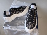 D1OR Sneaker 8