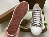 Burberry Shoes 4