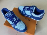 LV SNEAKER 53