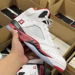 Air Jordan 5 Retro “Fire Red Black Tongue”