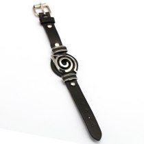 Anime Naruto Bracelet Kakashi Uzumaki Itachi Konoha Logo Black Punk Leather Bracelets Bangles for Fans Cosplay Jewelry