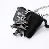 witcher 3 pendant necklace animal wolf head necklace 1 bag 1 card original quality wholesale