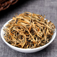 Nonpareil Large Leaf Golden Bud Dian Hong * Yunnan Black Tea Dianhong
