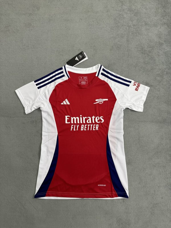 Arsenal  Home women fans 1:1  24-25