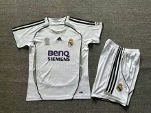 Retro Real Madrid  home Kids  2006-2007