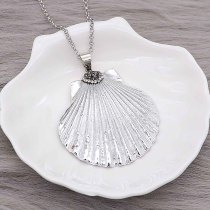 Pendant of necklace without chain with shell and Rhinestones fashion style jewelry